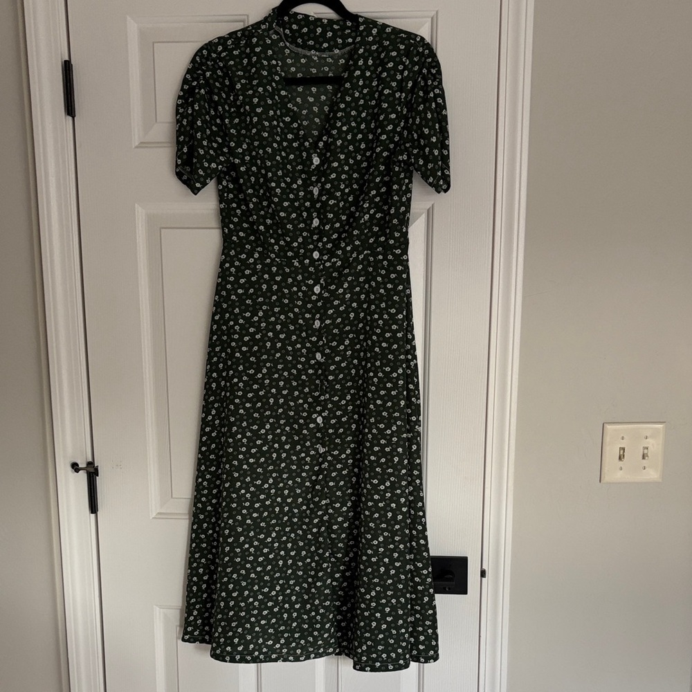 SHEIN Dark Green Floral Midi Dress